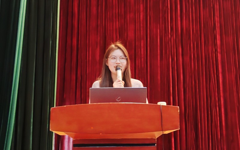 优秀校友重返母校助力成长照片（1）.jpg